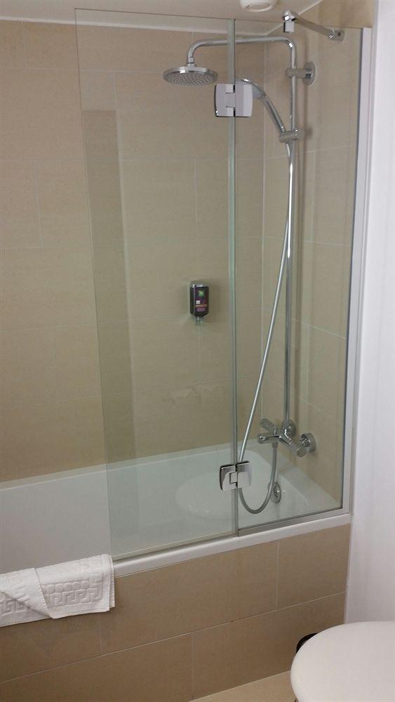 Visionapartments Place De Cornavin - Contactless Check-In جنيفا المظهر الخارجي الصورة